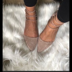 NWB Jessica Simpson Taupe Lace Up Flats 8.5